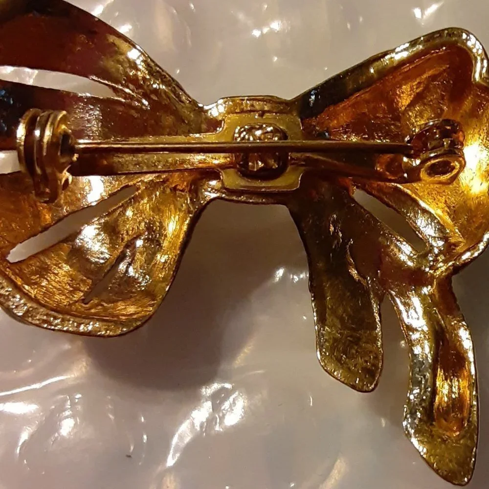 Bow Brooch